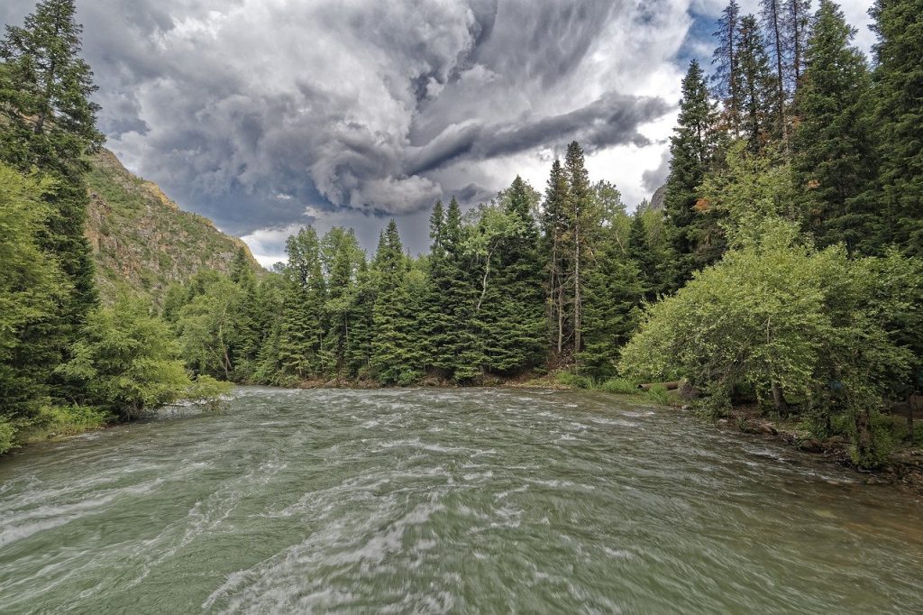 kyrgyzstan, chychkan river, tschytschkan river