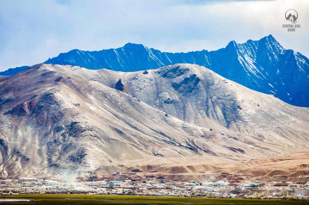 Overview of the town of Murghab, in Tajikistan.