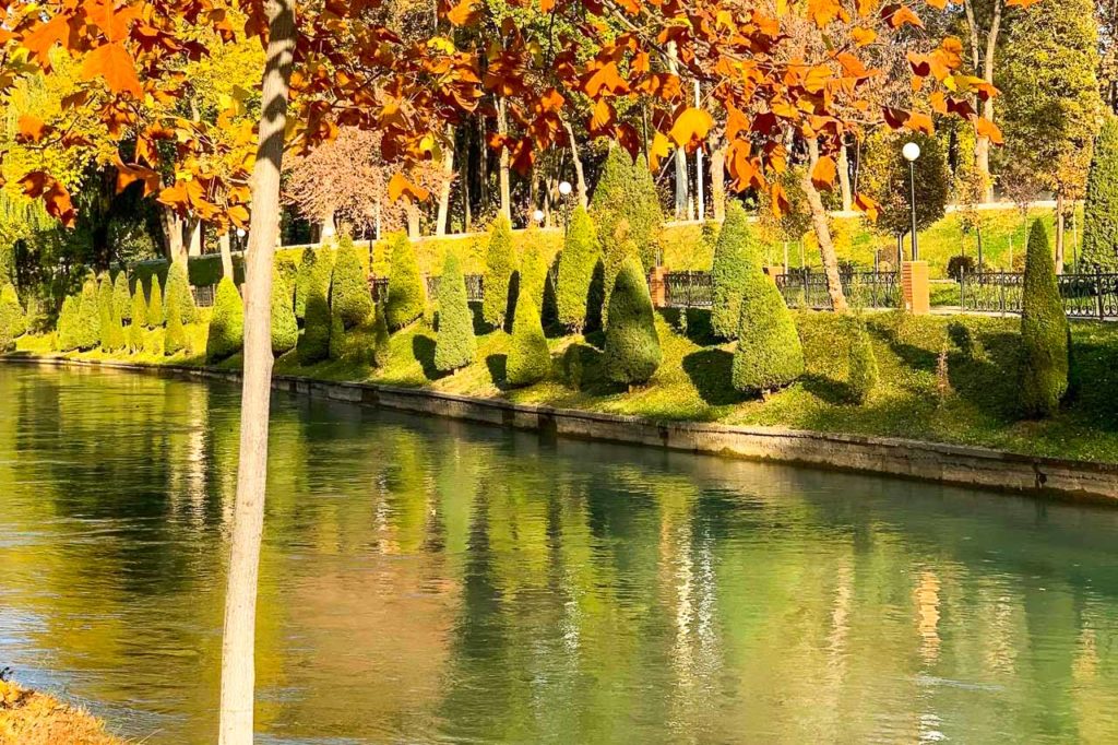 Autumn colors in the canal park in Tashkent