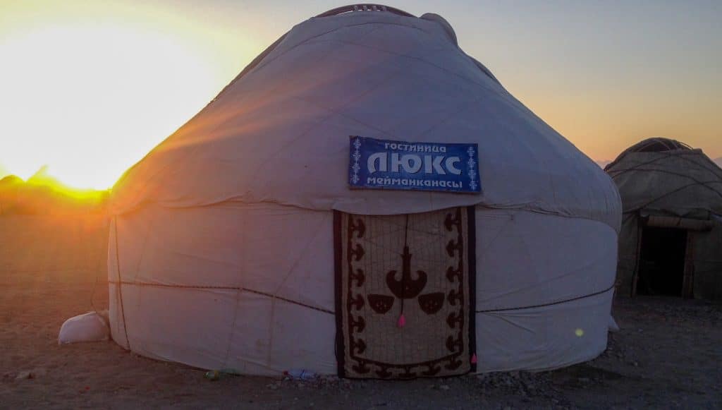 Lux yurt in Tuzkol