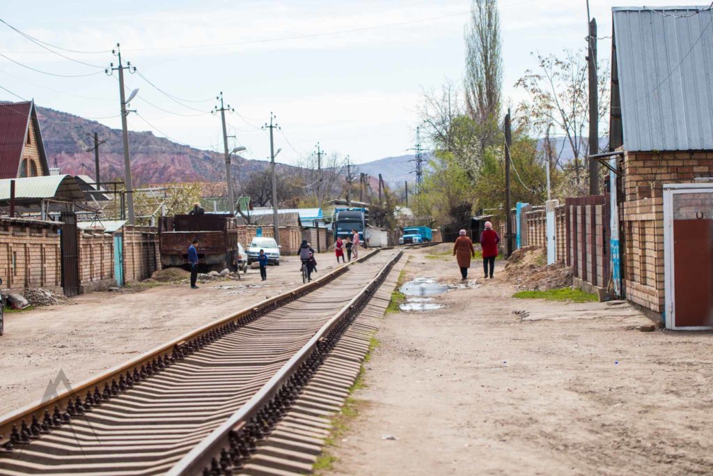 Tash-Komur railway