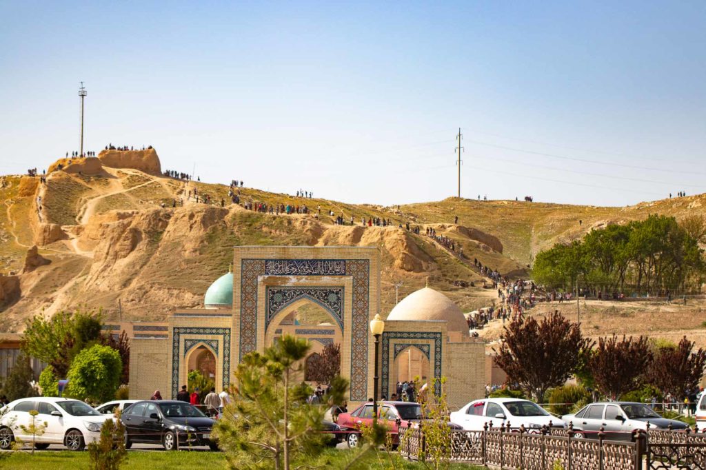 Nurata town in Uzbekistan, chashma main square
