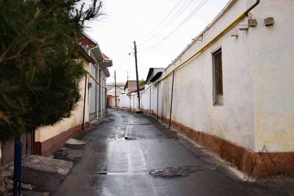 kokand old town alley