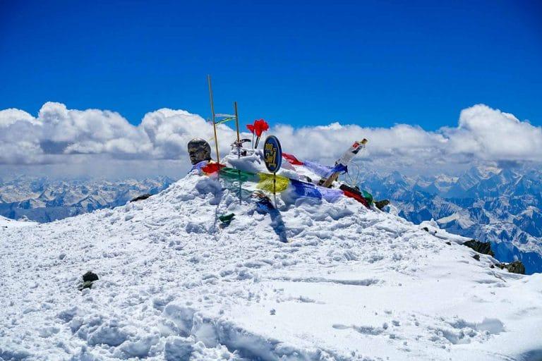 summit lenin peak