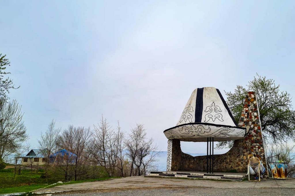 Jalal-Abad sanatorium-kalpak bus stop