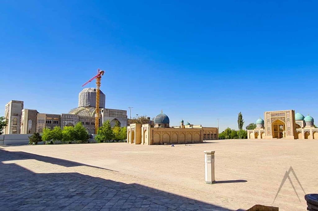 madrasah of Barak-Khan, Tilla Sheikh Mosque, mausoleum of the Saint Abu Bakr Kaffal Shashi and the Islamic Institute of Imam al-Bukhari