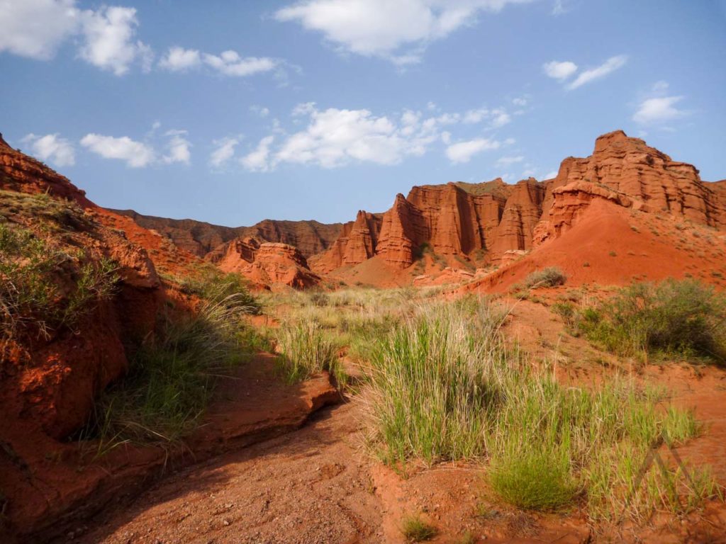 Konorchek canyon red brick formations