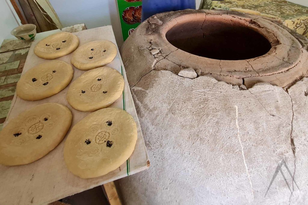 bread baking tandyr