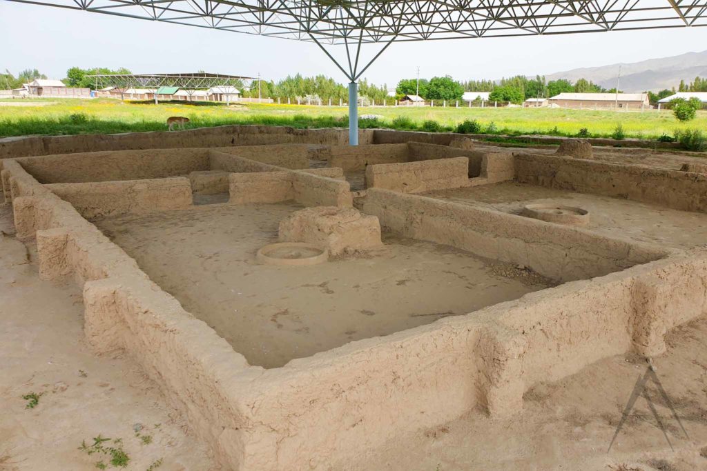 archeological excavation in sarazm