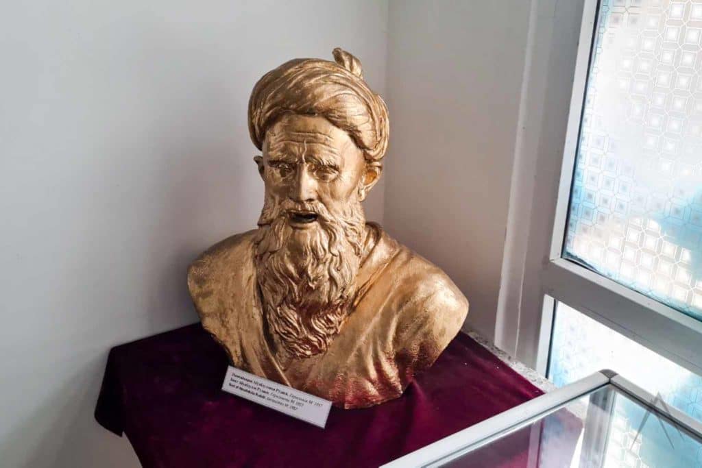 Head sculpture of Rudaki in Rudaki museum