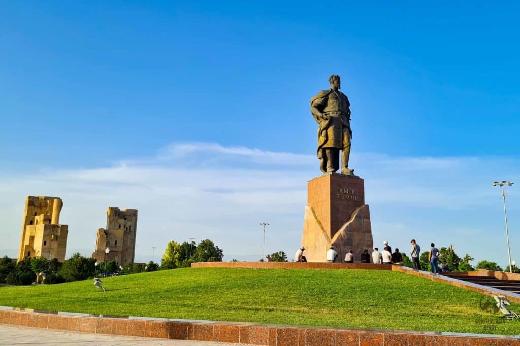 amir timur statue in shahrisabz