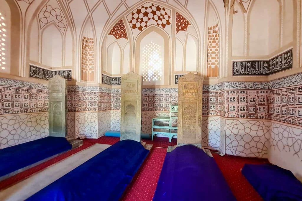 katta langar inside of the mausoleum