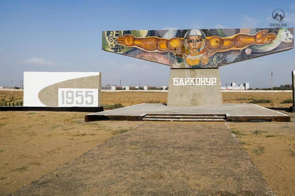 Baikonur memorial statue