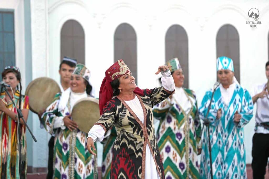 Uzbek dance Culture
