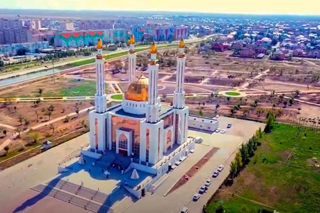 Aktobe Noor mosque