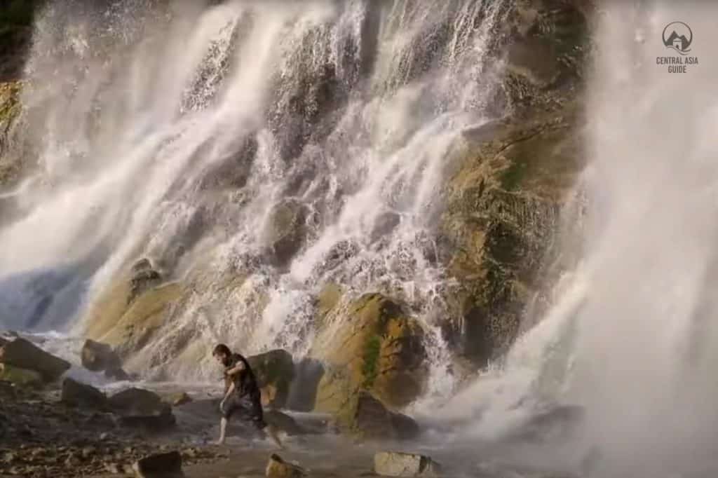 Suvtushar cascading waterfall