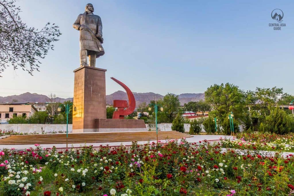 5 stan quick tour, Khujand Lenin