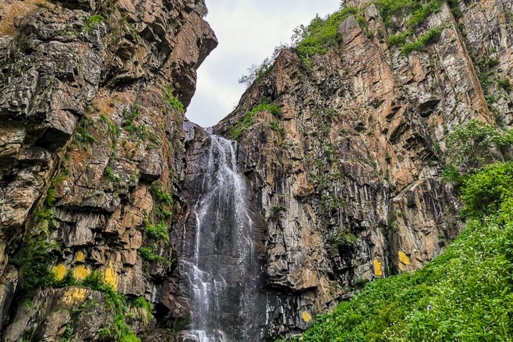 Central Asia Waterfalls Butakov