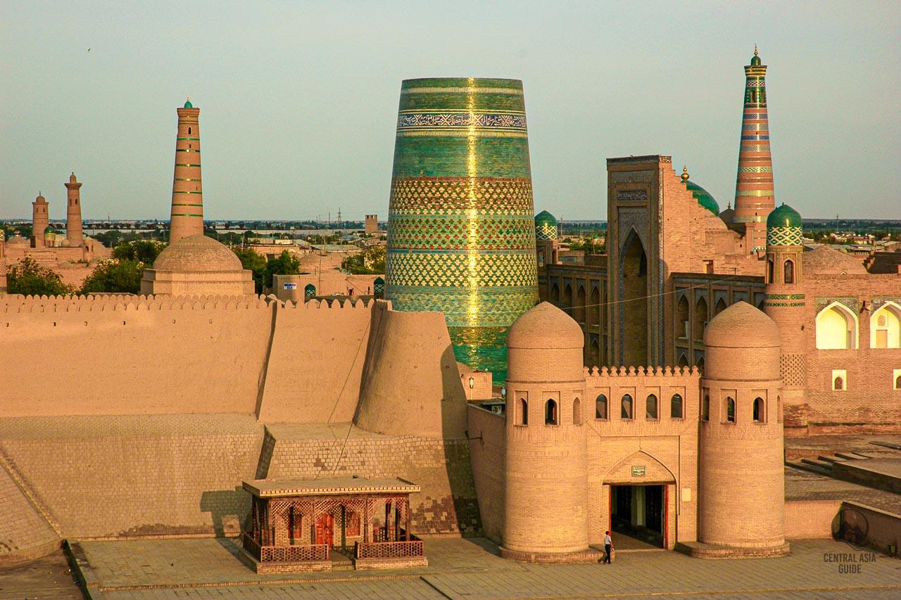 Khiva es uno de los puntos culminantes de los viajes a Uzbekistán