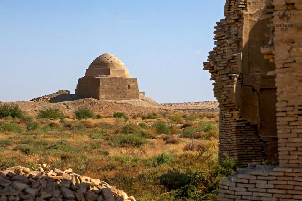 Dehistan mausoleums