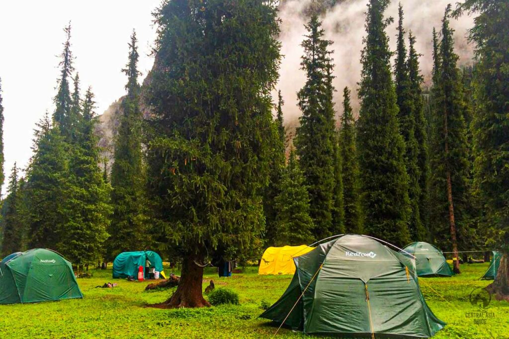 Camping in Altyn Arashan