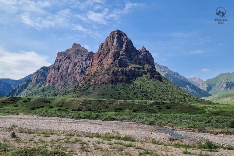 Song Kul Alpine Mountain Lake In Kyrgyzstan Central Asia Guide song-kul-alpine-mountain-lake-in-kyrgyzstan-central-asia-guide