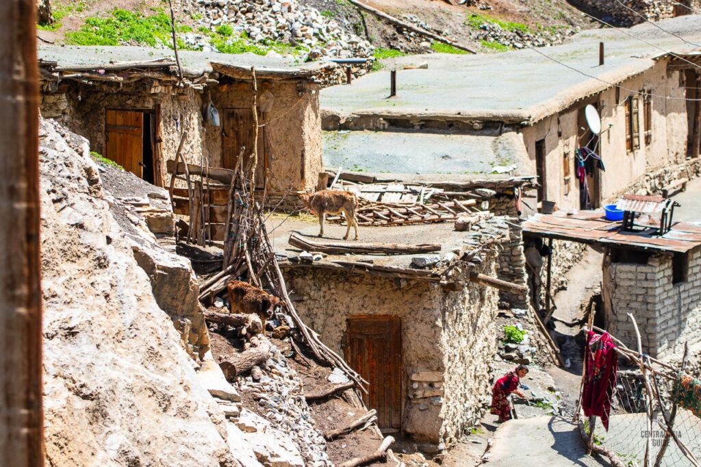 Daily life in Voru, Tajikistan